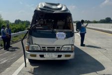 Rombongan Pengantar Jemaah Haji Asal Demak Kecelakaan di Tol Semarang-Solo, Begini Kronologinya - JPNN.com Jateng