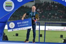 Bojan Hodak Girang Jadi Pelatih Asing Pertama Bawa Persib Juara - JPNN.com Jabar