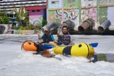 Sungai di Mulyorejo Dipenuhi Busa, Ecoton: Buangan Limbah Tak Terkelola dengan Baik - JPNN.com Jatim