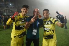 Luizinho Passos Mengaku Puas dengan Performa Kiper Persib Kevin Mendoza - JPNN.com Jabar