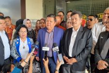 Polisi Cecar Keluarga Terpidana Vina Cirebon dengan Puluhan Pertanyaan - JPNN.com Jabar