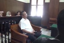 Gunakan Gelar Palsu, Eks Ketua NasDem Surabaya Robert Simangunsong Disidang - JPNN.com Jatim
