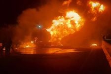 Polda Jatim Beber Penyebab Truk Tangki BBM Terbakar di Tol Ngawi-Kertosono - JPNN.com Jatim