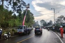 Pemkab Bogor Pasang 341 Lampu Jalan di Sepanjang Jalur Puncak - JPNN.com Jabar