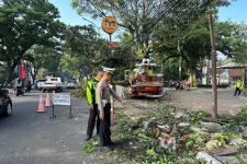 Truk Rem Blong Hantam Bangunan Resto Cepat Saji, 1 Orang Tewas - JPNN.com Jabar