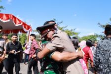 Ratusan Bintara Polri Dilantik, 3 Orang Sabet Predikat Berprestasi - JPNN.com Jogja