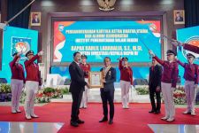 Menteri Bahlil Dapat Anugerah Kartika Astha Brata Utama dari IPDN - JPNN.com Jabar