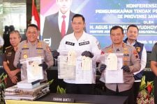 Momen AHY Diapit Para Jenderal, Ungkap Kasus Mafia Tanah Rp 3,41 Triliun - JPNN.com Jateng