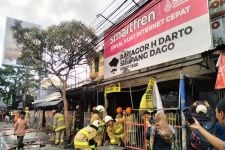 Kesaksian Pedagang Pasar Simpang Dago Sebelum Kebakaran - JPNN.com Jabar