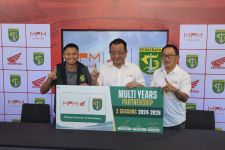 Perpanjang Kerja Sama Persebaya, MPM Honda Jatim Tawarkan Program Loyalty Bonek Bonita - JPNN.com Jatim