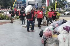 Aksi Protes Buang Sampah ke Balai Kota Depok, Mohammad Idris: Ini Bisa Jadi Delik! - JPNN.com Jabar