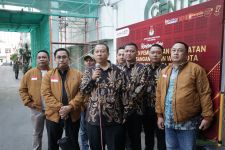 Pasangan IBH-Ririn dan Supian-Chandra Menjalani Tes Kesehatan di RSPAD Gatot Subroto - JPNN.com Jabar