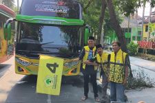 HUT ke-60 Golkar, DPD Surabaya Mulai Berangkatkan Peserta Ziarah Wali 5    - JPNN.com Jatim