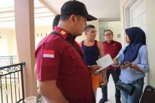 Overstay & Ancam Warga Pakai Sajam, WNA Mesir Dideportasi dari Pemalang - JPNN.com Jateng