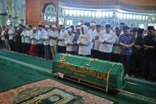 Almarhum Ismet Iskandar Berjasa Besar dalam Pembangunan Tangerang - JPNN.com Banten