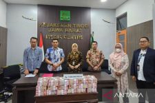 Kejaksaan Terima Pengembalikan Uang Pengganti Rp7 Miliar di Kasus Korupsi PIP UMIKA Bekasi - JPNN.com Jabar