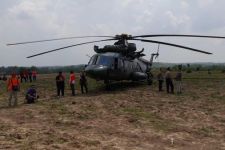 Helikopter TNI AD yang Mendarat Darurat di Persawahan Blora Buatan Rusia - JPNN.com Jateng