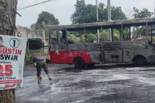 Kondisi Terkini Bus Trans Semarang Ludes Terbakar di Jalan Manyaran-Gunungpati - JPNN.com Jateng