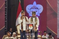 Nurochman Gagas Program 50 Sarjana untuk Tekan Jumlah Pengangguran    - JPNN.com Jatim