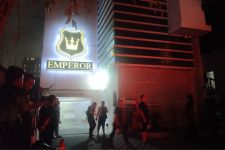 Emperor SPA di Surabaya Kebakaran, Pekerja & Pengunjung Panik - JPNN.com Jatim