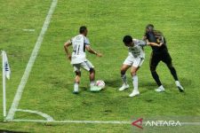 Stadion Jatidiri Diguyur Hujan, PSIS Semarang Menang 2-1 atas Bali United - JPNN.com Jateng