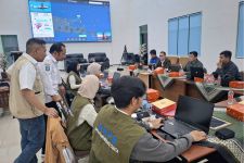 Kurangi Dampak Hidrometeorologi, BPBD & BMKG Lakukan OMC di Perairan Madura - JPNN.com Jatim