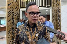  Wamendagri Ikut Merespons Soal Wacana Pilkada Lewat DPRD, Begini Kalimatnya - JPNN.com Jatim