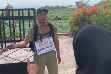 Dimutasi ke Kota Asal, Guru di Magetan Nazar Jalan Kaki Menuju Wonogiri - JPNN.com Jatim