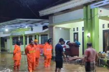 Hujan Deras, 2 Kecamatan di Bondowoso Diterjang Banjir Bandang - JPNN.com Jatim