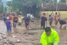 Banjir Bandang Terjang Desa Kendit Situbondo, Puluhan Rumah & Fasum Rusak - JPNN.com Jatim