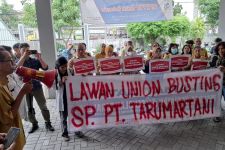 Belasan Mantan Karyawan PT Taru Martani Mengaku Jadi Korban Union Busting - JPNN.com Jogja