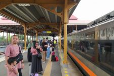 Libur Nataru, 345.861 Pelanggan Berangkat dari Stasiun KAI Daop 8 Surabaya - JPNN.com Jatim