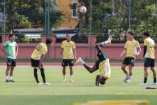 Kadek Raditya Siap Sambut Persaingan dengan Pemain Baru di Persebaya - JPNN.com Jatim