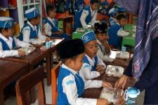 Siswa ABK di Tulungagung Belum Terima Program Makan Bergizi Gratis - JPNN.com Jatim