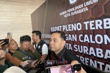 Wali Kota Eri Sesalkan Ormas Sebar Fitnah kepada Camat Asemrowo - JPNN.com Jatim