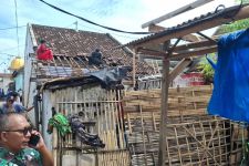 Kabupaten Pasuruan Diterjang Angin Puting Beliung, 70 Rumah Rusak - JPNN.com Jatim