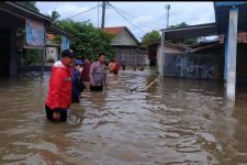 7 Kecamatan di Kabupaten Tangerang Terendam Banjir - JPNN.com Banten