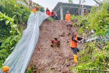 Curah Hujan Tinggi Sebabkan Longsor & Banjir di Kudus, BPBD Bergerak - JPNN.com Jateng