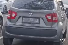 Viral Dua Mobil Memiliki Pelat Nomor dan Tipe yang Sama di Bandara Juanda - JPNN.com Jatim