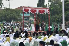 Peringati Harlah ke-102 NU, Bupati Demak Pimpim Apel Kebangsaan - JPNN.com Jateng