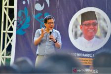 Rocky Gerung: Prabowo Lebih Baik Fokus Makan Siang daripada IKN - JPNN.com Jakarta