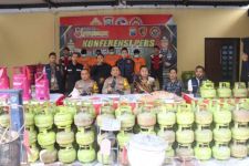 Polisi Ungkap Pengoplosan Elpiji Nonsubsidi Gunakan Gas Melon di Sidoarjo - JPNN.com Jatim