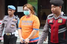 Anak 3 Tahun di Sidoarjo Disiksa Ibu Kandung, Polisi Ungkap Fakta Mengerikan - JPNN.com Jatim