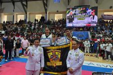 Laksamana TNI Muhammad Ali Berikan Hadiah Umrah Kepada 2 Atlet Terbaik Taekwondo Kasal Cup 2025 - JPNN.com Jabar