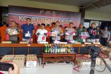 Menjelang Ramadan, Polres Batang Gerebek 67 Kasus Miras dan Narkoba - JPNN.com Jateng