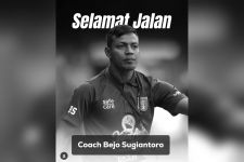 Kronologi Bejo Sugiantoro Meninggal Saat Bermain Sepak Bola di SIER - JPNN.com Jatim