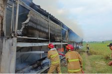 Kandang Ayam di Madiun Kebakaran, Pemilik Alami Kerugian Rp1,7 Miliar - JPNN.com Jatim