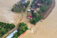 Tanggul Sungai Tuntang Jebol Lagi, Banjir Rendam Desa Baturagung Grobogan - JPNN.com Jateng