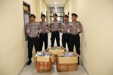 Pemuda di Sumenep Ditangkap Polisi Gegara Jual Ratusan Botol Arak Bali - JPNN.com Jatim