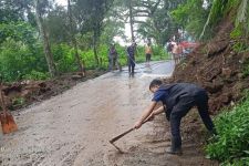 Akses Bromo via Malang Dibuka Setelah Longsor, Wisatawan Diminta Tetap Waspada - JPNN.com Jatim